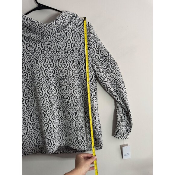 Croft & Barrow Eyelash Knit Cowl Neck Sweater - Medium - Grey & Black Pattern - Picture 11 of 16